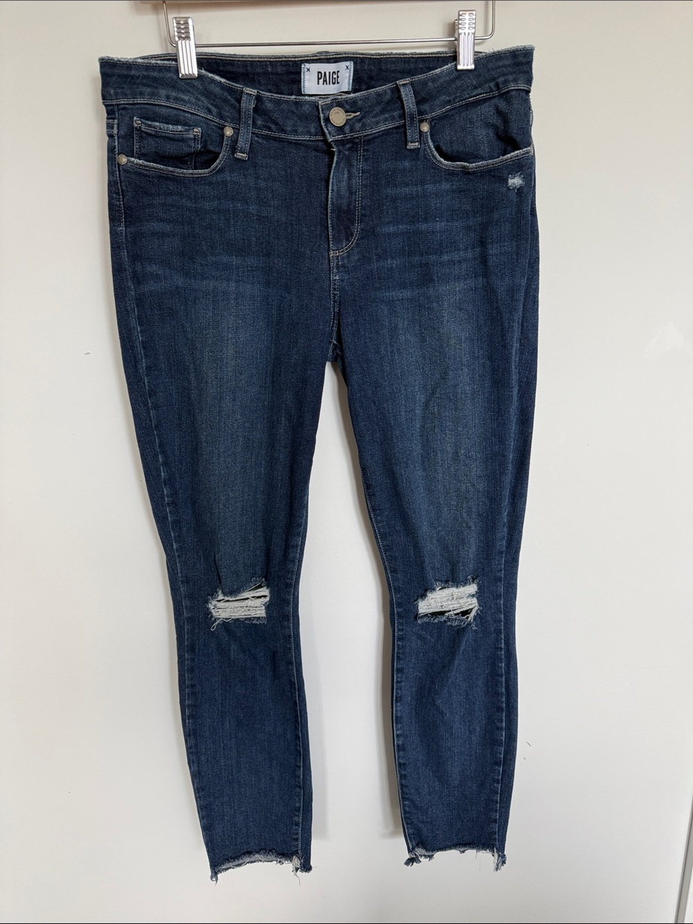 PAIGE Verdugo Ankle Distressed Skinny Jeans Raw Hem Size 31